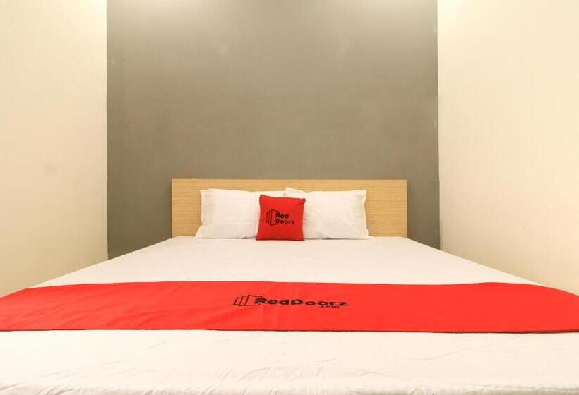 بنسيون Reddoorz At Hotel Putra Perdana Klaten