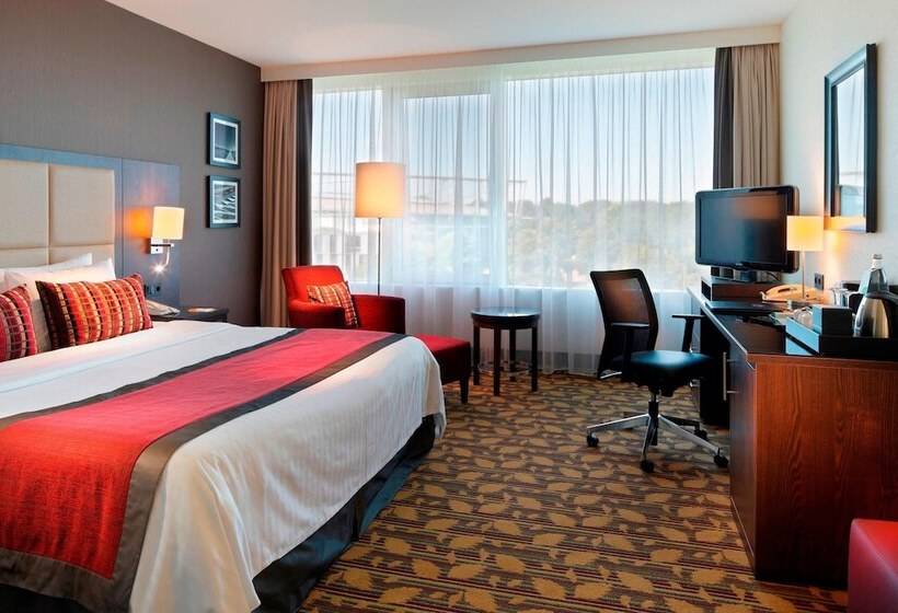 هتل Courtyard By Marriott Hannover Maschsee