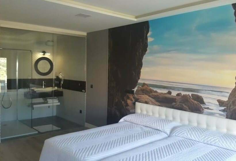 בית מלון כפרי Hostal El Cerro  Only Adults