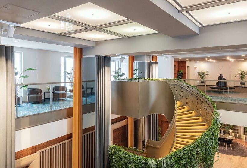 ホテル NH Collection Berlin Mitte Am Checkpoint Charlie