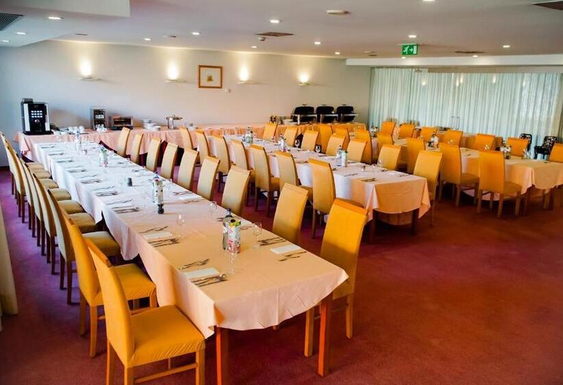 ホテル Premium Porto Maia