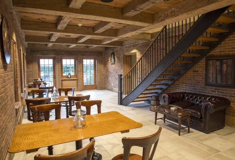 민박 Peter Allen Inn & Event Center