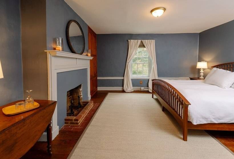 住宿加早餐  The Crossroads Inn