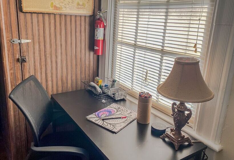 住宿加早餐  Vaiden Inn