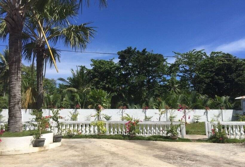 בית מלון כפרי Summer Splash Resort