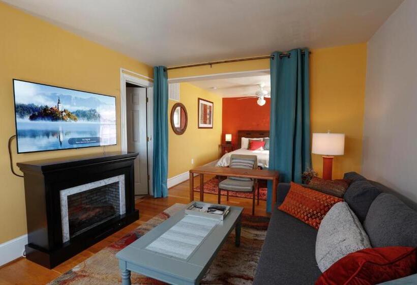 Loudoun Valley Manor B&b