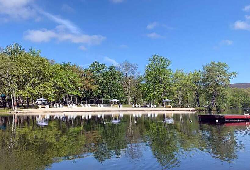 Mountain Springs Lake Resort