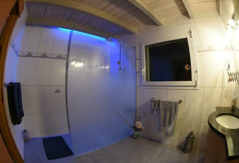 Пансион Bed And Breakfast La Petite Thielle