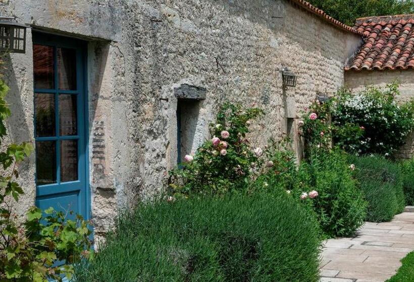 ホテル Le Portail En Marais Poitevin   Demeures Et Châteaux