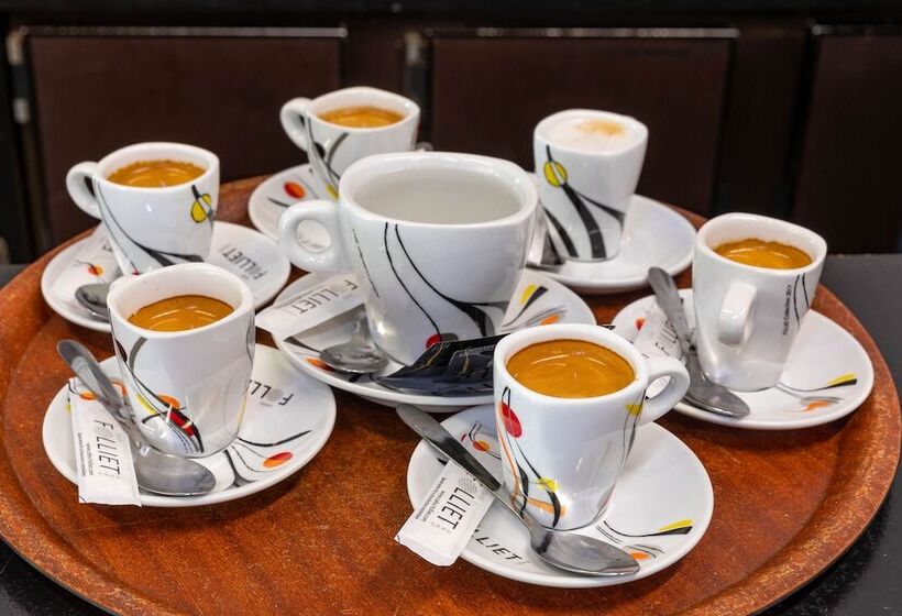 Logis Hotel Noemys Pont De L Etoile