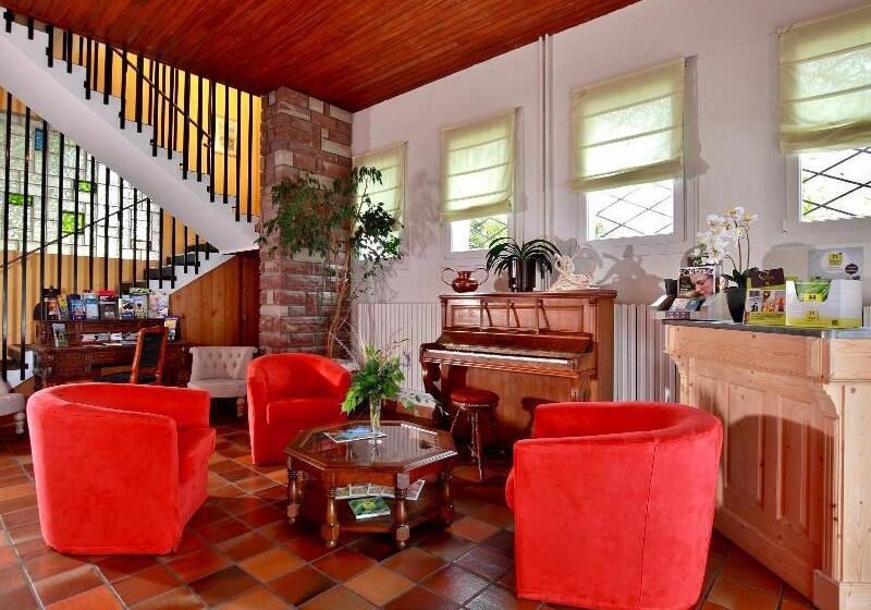 ホテル Logis Hôtel & Restaurant Des Lacs