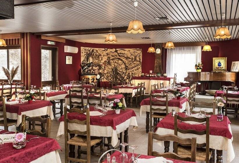 Logis Hotel Restaurant Du Commerce