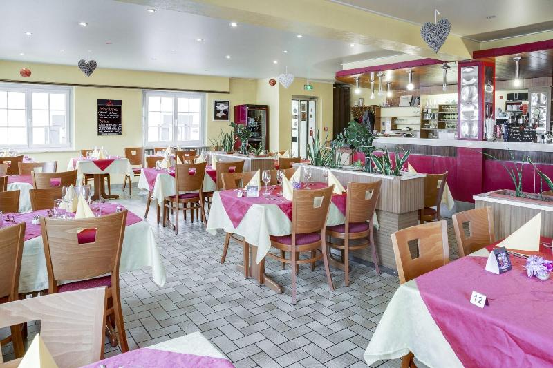 Отель Restaurant De La Poste Mulhouse Ottmarsheim