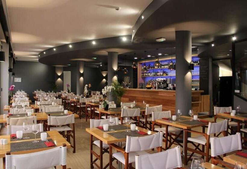 호텔 Acadie Saint Victor   Hôtel Restaurant   Face Mer   Chatelaillon Plage