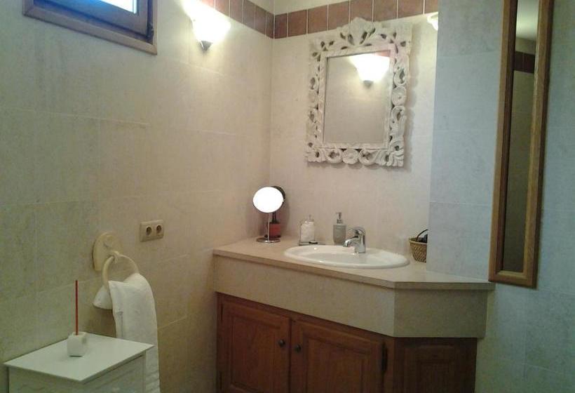 فندق Auberge Le Pot D Etain