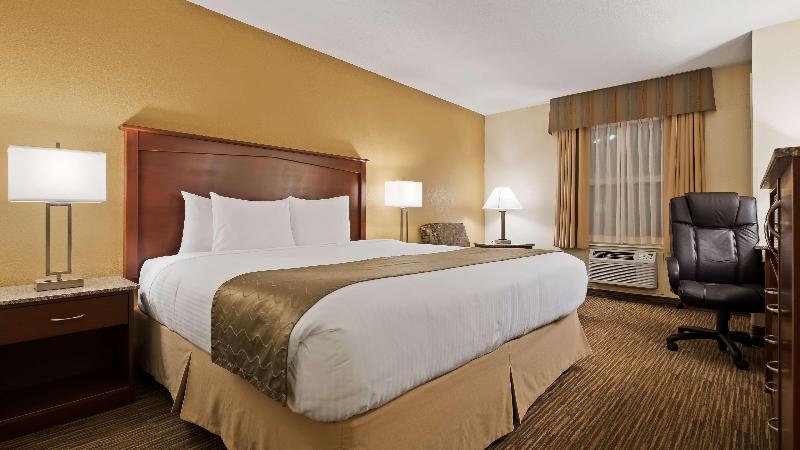 هتل Best Western Executive Inn & Suites