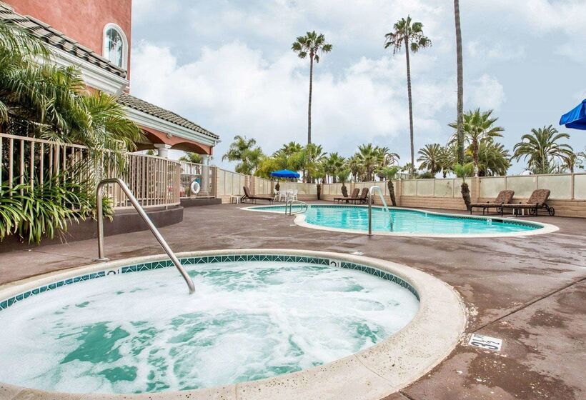 هتل Comfort Suites Oceanside Camp Pendleton Area