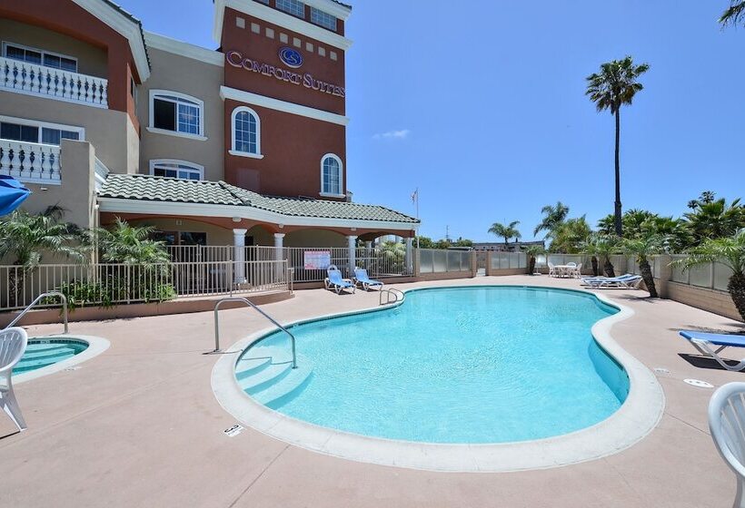 هتل Comfort Suites Oceanside Camp Pendleton Area
