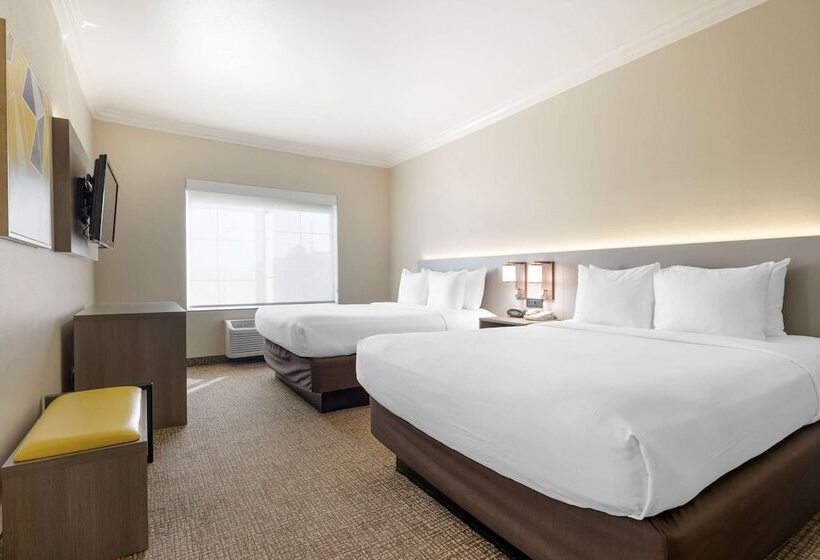 هتل Comfort Suites Oceanside Camp Pendleton Area
