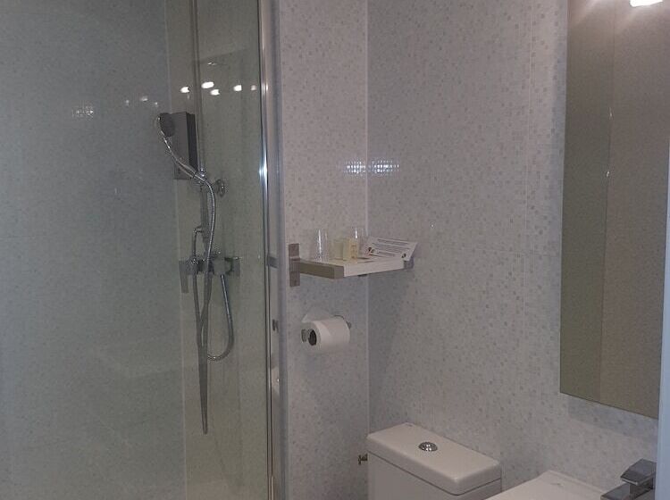 Logis Hotel Restaurant De L Abbaye