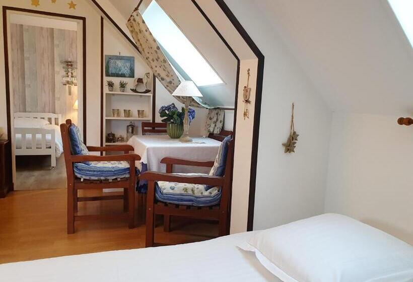 Отель Hôtel Restaurant Ferme De La Grande Cour