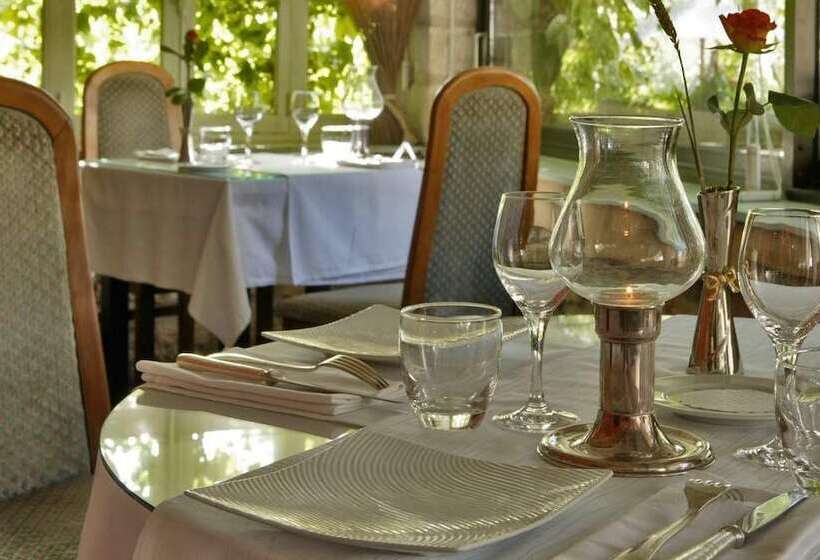 هتل Hostellerie Du Passeur   Hôtel & Restaurant   Climatisation Et Piscine Chauffée