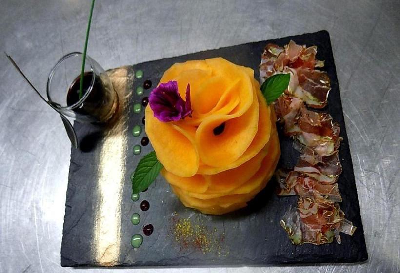 호텔 Logis Hôtel & Spa Le Saint Antoine