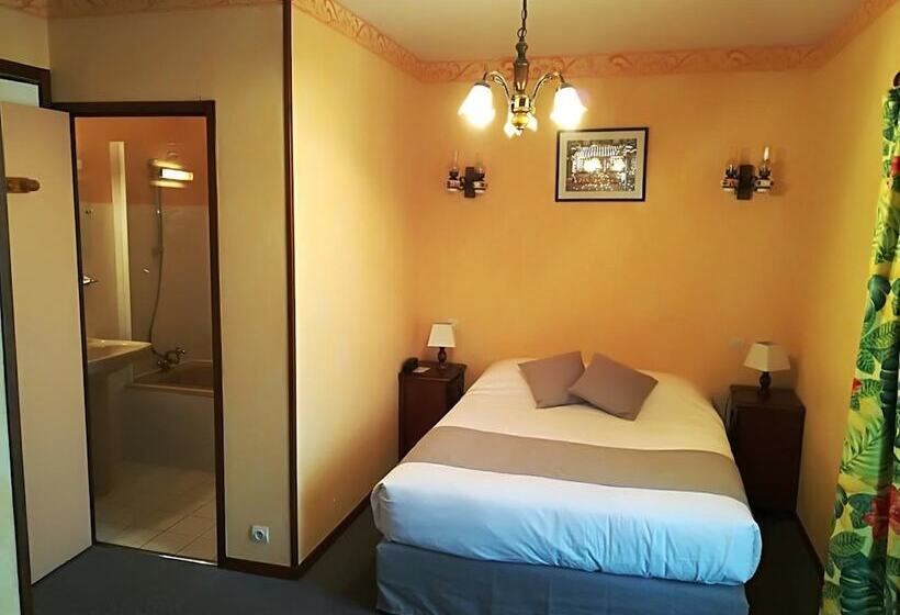 ホテル Hostellerie Saint Martin  Logis Hôtel Et Restaurant