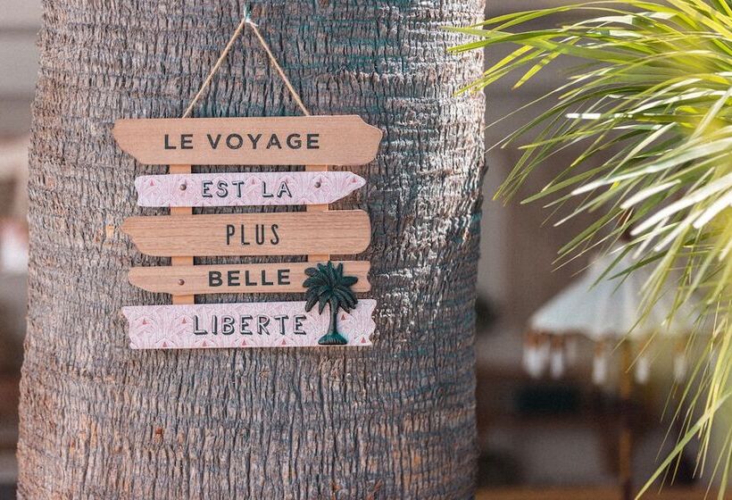 בית מלון כפרי Hôtel La Villa Juan Beach