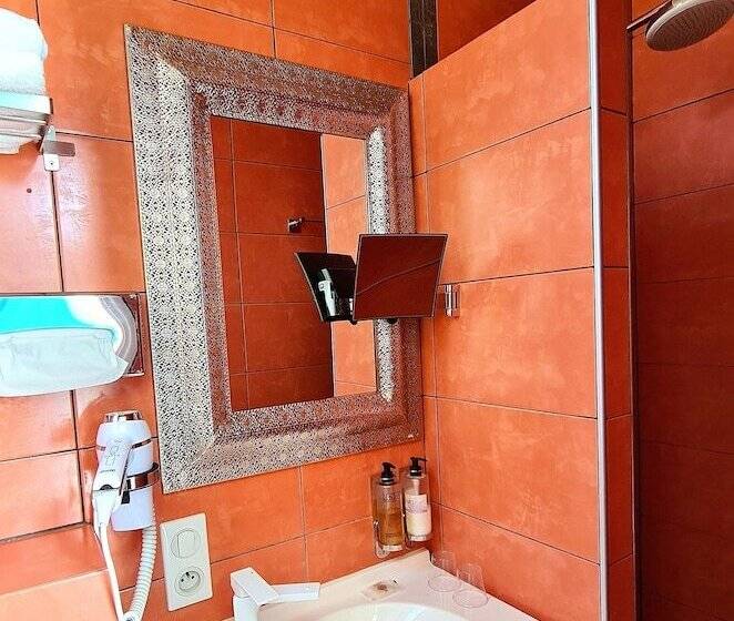 בית מלון כפרי Hôtel La Villa Juan Beach