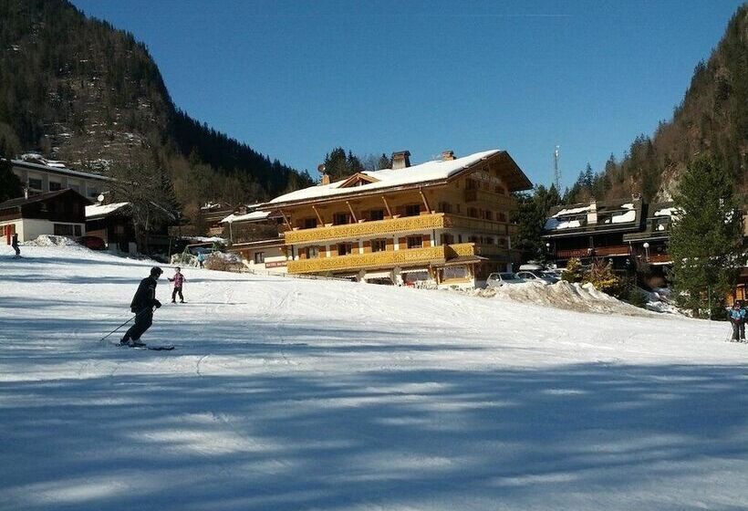 فندق Les Sapins