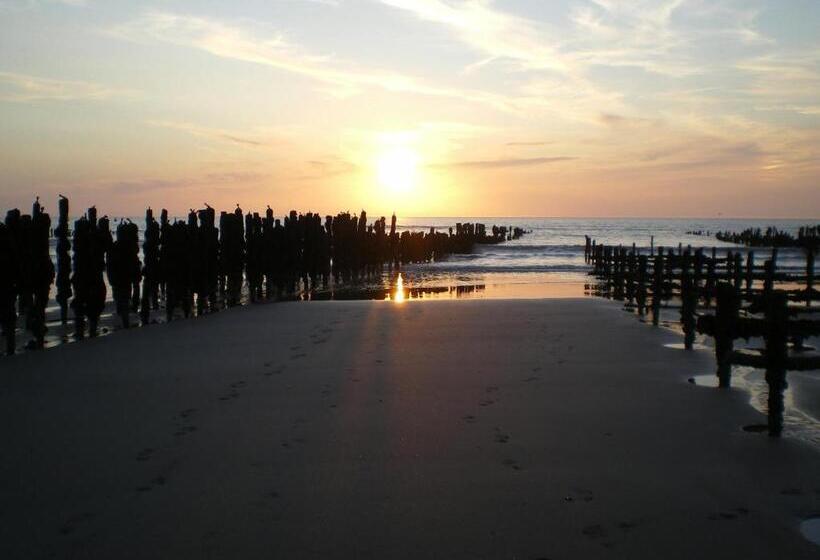 בית מלון כפרי Logis Auberge De La Dune   Hôtel & Restaurant