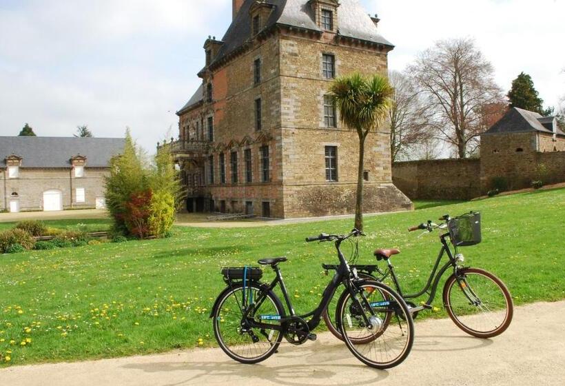 فندق Logis Auberge De La Sélune