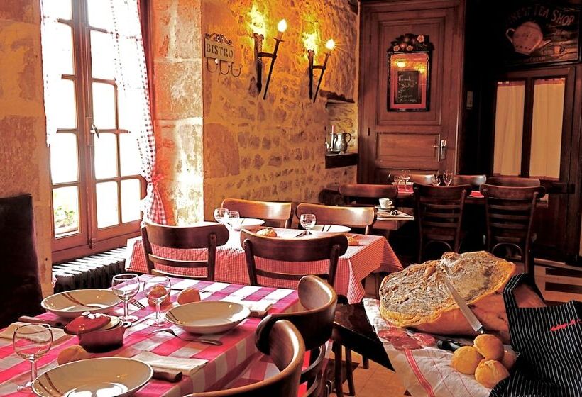 فندق Logis Auberge Le Centre Poitou