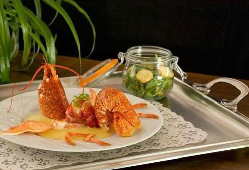 ホテル Logis Chez Bach