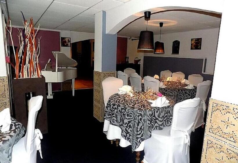 호텔 Logis Hôtel & Spa Le Saint Antoine