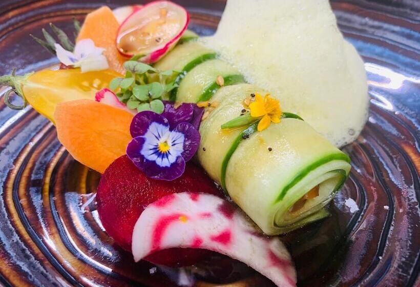 فندق Logis Le Relais De La Voie Sacrée