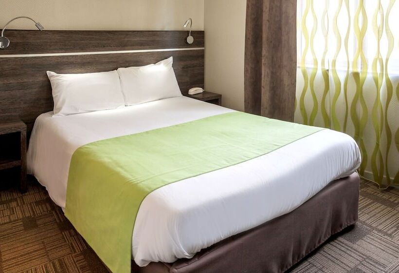 호텔 Logis Hôtel Les Voyageurs