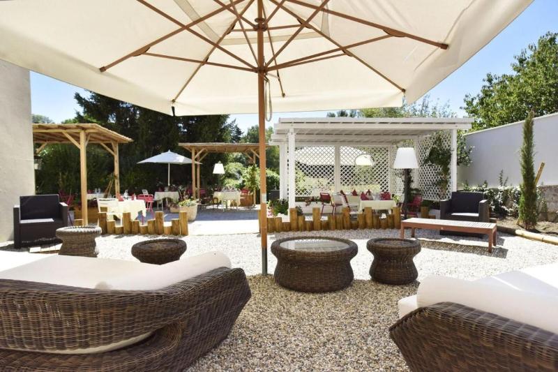 Отель Logis Hôtel Restaurant Le Relais