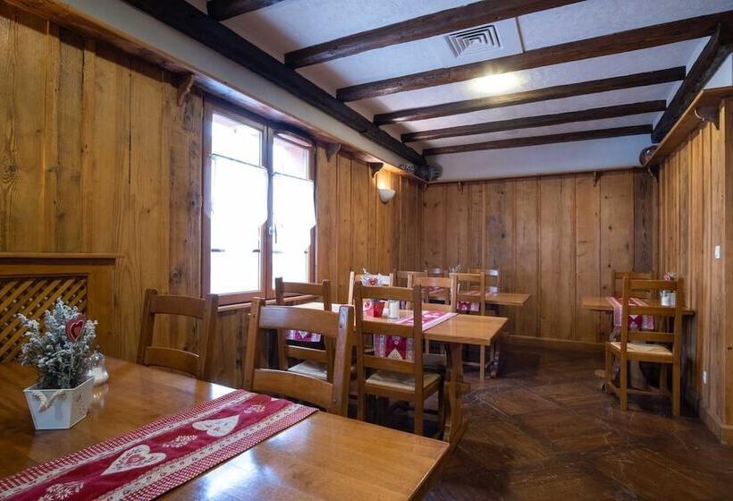 בית מלון כפרי Relais D Issenheim Table D Hôtes