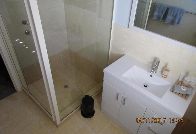 هتل Sojourn On Gale Bed & Breakfast