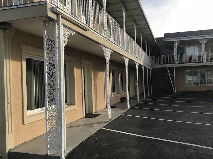 River Road Motel