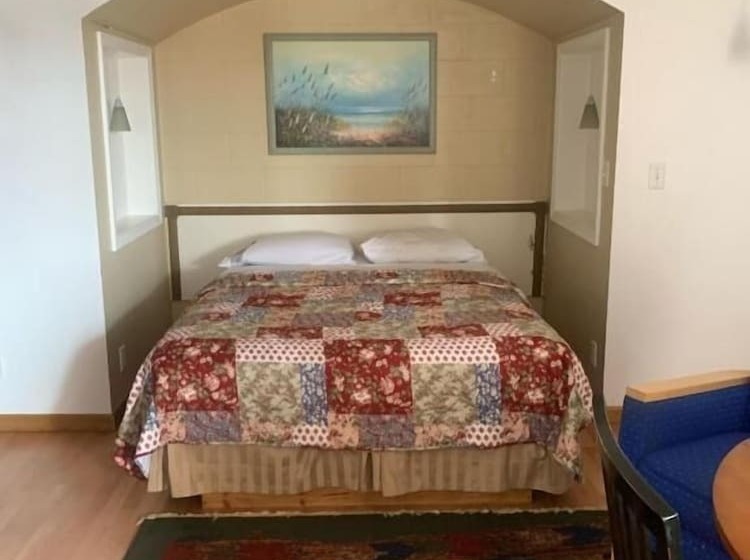 River Road Motel