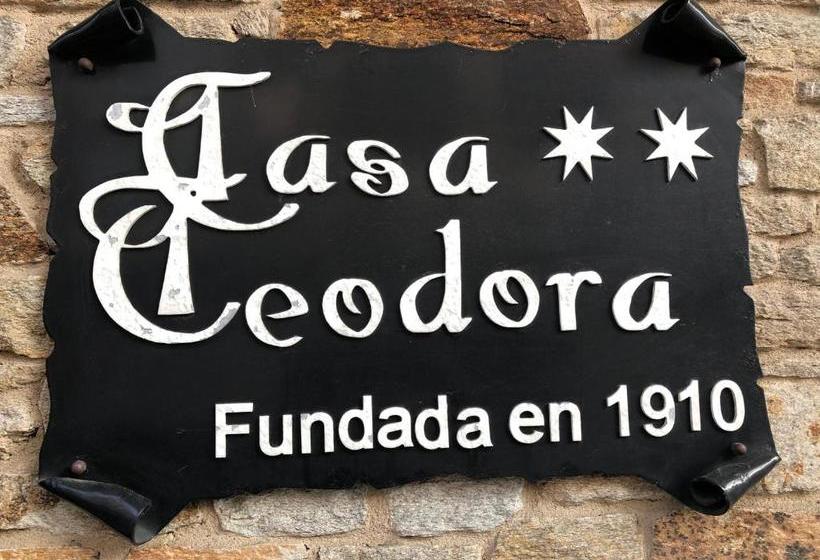 Hostal Restaurante Teodora