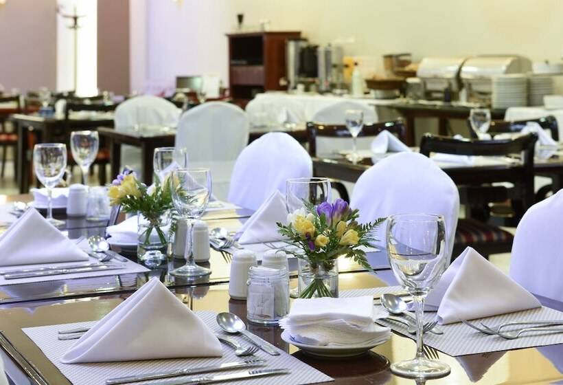 Argenta Tower Hotel & Suites