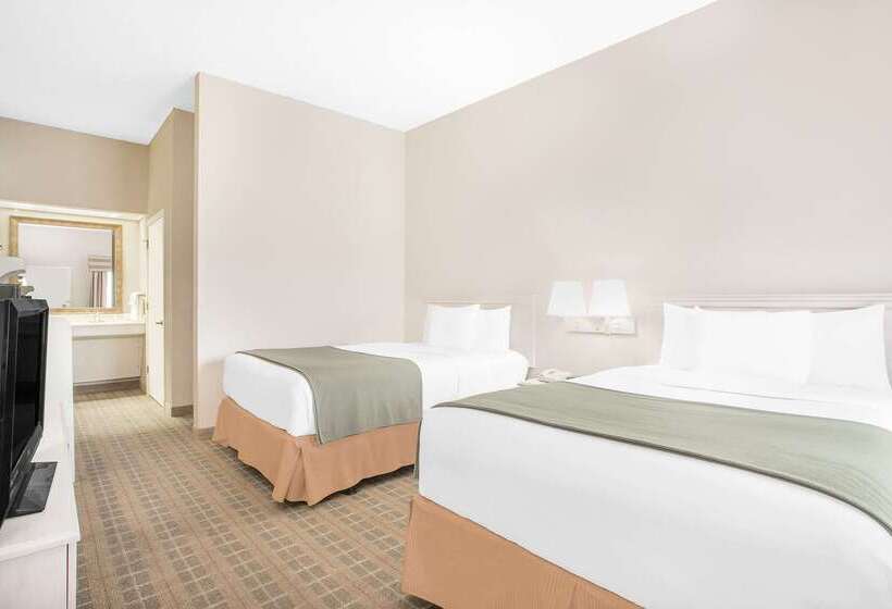 فندق Baymont By Wyndham Crestview