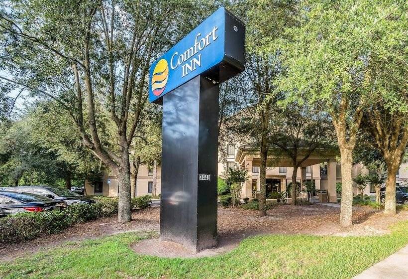 هتل Comfort Inn University