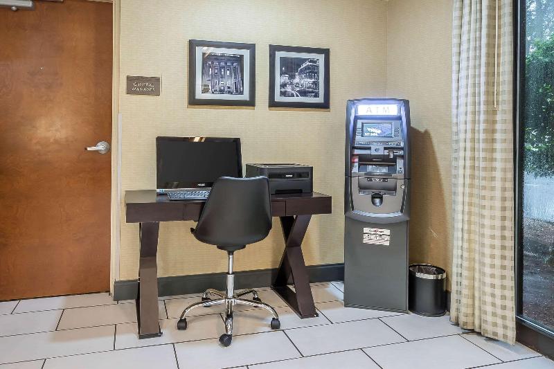 هتل Comfort Inn University