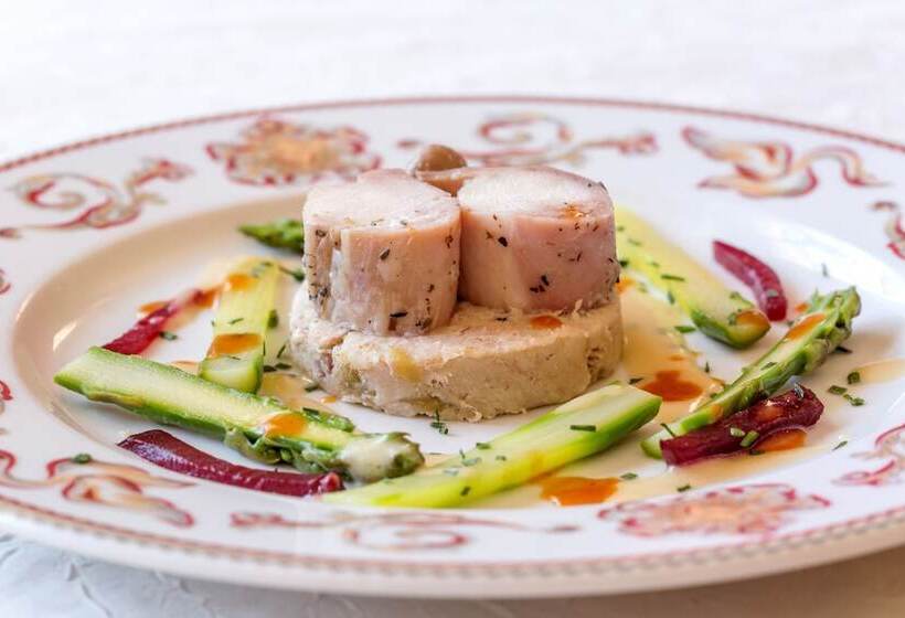 ホテル L Auberge Du Port Des Roches