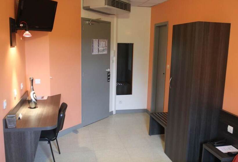 ホテル Le Saint Vincent Lyon Sud